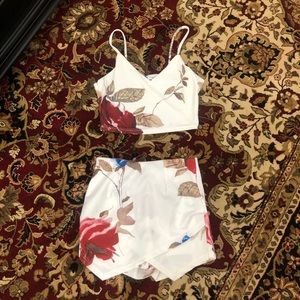 2 piece set floral